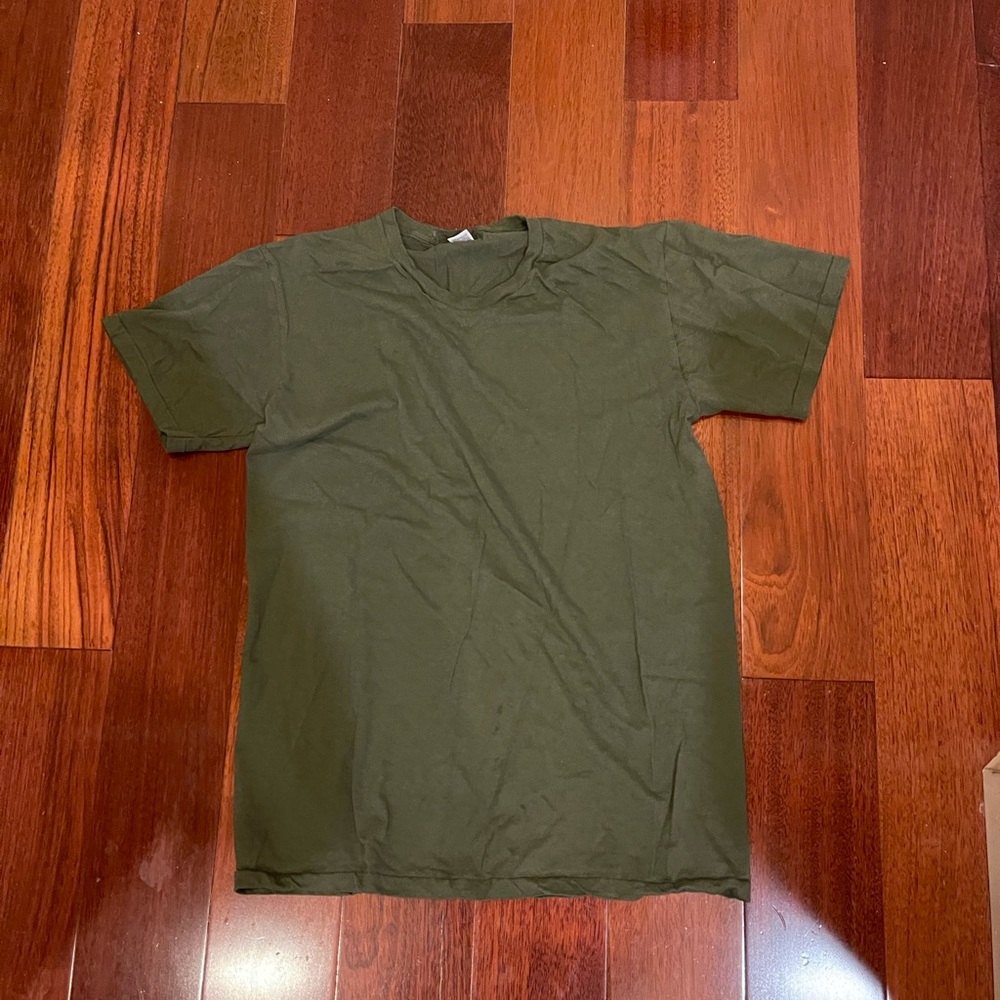 Jockey M dark olive green short sleeve T-shirt.
